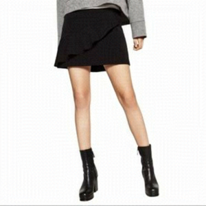ZARA Asymmetrical Ruffled Mini Skirt Layered Frill Hem Flare Black Flirty Party